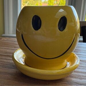 Mccoy 0386 Rare Vintage 1970’s Bright Yellow Smiley Ceramic Planter